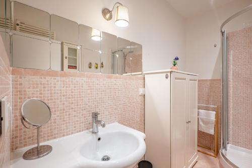 Moderno Apt x4, 5 min da Ponte Vecchio, AC, Wi-Fi