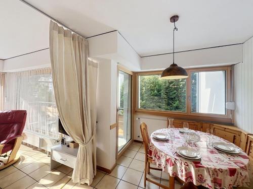 Apartment Diana E2 by Interhome