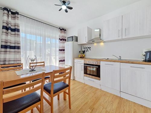 Apartment Anđa-4 by Interhome