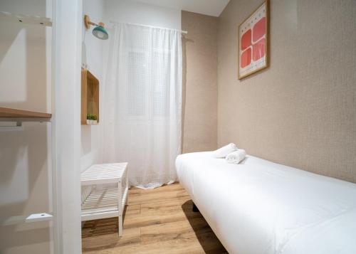 Charming Modern -2Bdrs 1Bath-Retiro