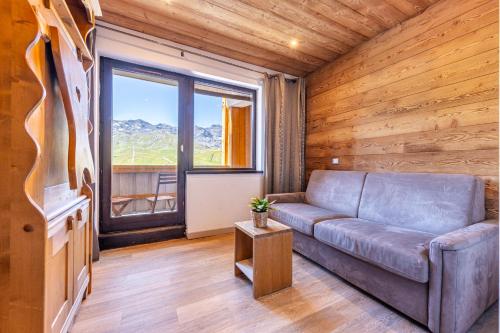 Residence Les Olympiades, Ski In-Out with WiFi in Val Thorens, "V5" by Versant Collection