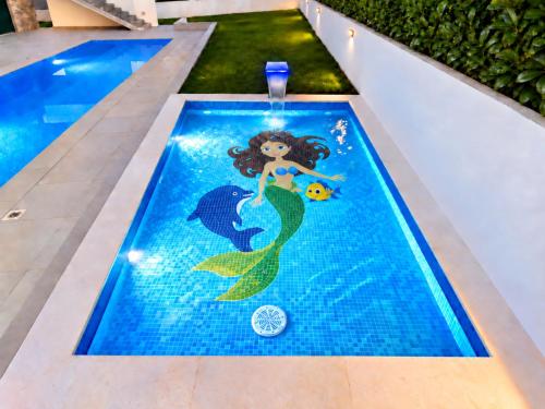 Villa am Meer mit Pool & Kinderpool - Leon's Holiday Homes
