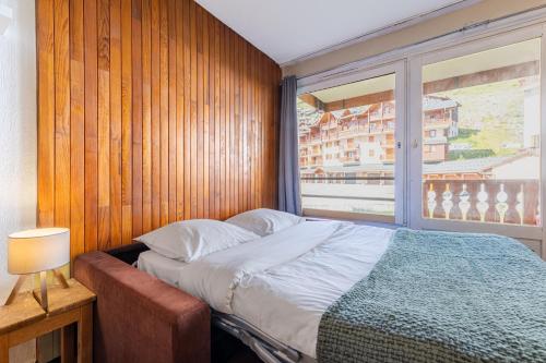 Residence Les Neves, Ski In-Out with WiFi in Val Thorens, "V14" by Versant Collection