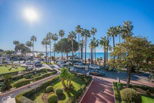 REF 2052 - Seasonal rental - Prestigious apartment on the Croisette Cannes