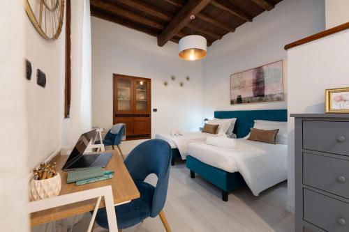 Keys of Italy - Palazzuolo 83 - Elegant Renewed 2BDR by the Station