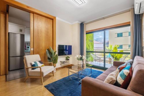 ANADIA Farmers' Market Apartments