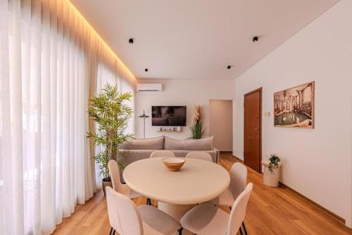 Modern Luxury Apartment in Neo Psychiko