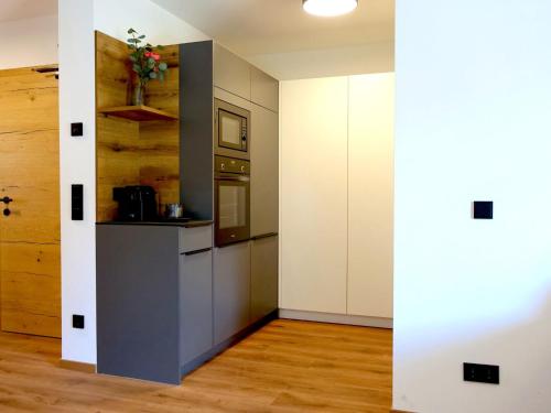 Apartment Bergzeit Appartement Top 2 by Interhome