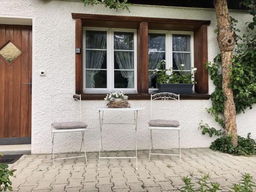 Apartment Lohnerblick Appartement-Fewo- Bad- WC- 1 Schlafraum 1-Zimmerwohnung by Interhome
