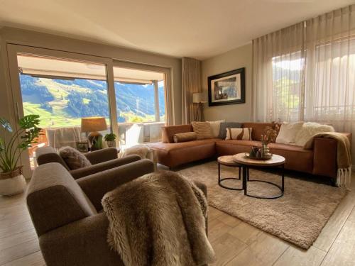 Apartment Alpenrose Appartement-Fewo- Bad- WC- 3 Schlafräume 4-Zimmerwohnung by Interhome