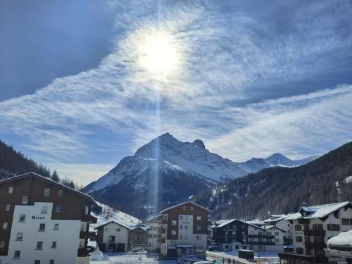 Apartment Allalinblick Appartement-Fewo 4- OG Bergseite by Interhome
