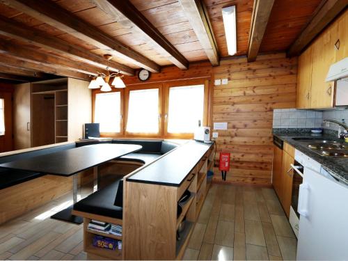 Apartment Chalet Heimeli Appartement-Fewo 6-Bettwohnung by Interhome