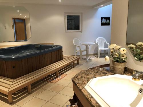 Apartment Cornelia 1 Appartement-Fewo Appartement-Fewo by Interhome