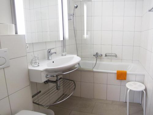Apartment Cristal Appartement-Fewo 2-Bettwohnung Nr- 9 by Interhome