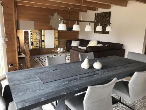 Apartment Chalet Inge Appartement-Fewo 8-Bettwohnung by Interhome