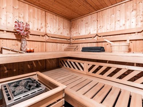 Apartment Kusi's Ranch Studio Studio Nr- 2 Stecknadelhorn by Interhome