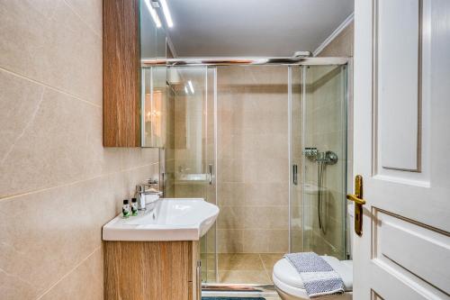 Aeterna Central 2BDR Family Home in Chios