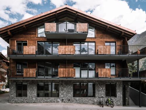 Apartment Kusi's Ranch Studio Studio Nr- 1 Allalinhorn by Interhome