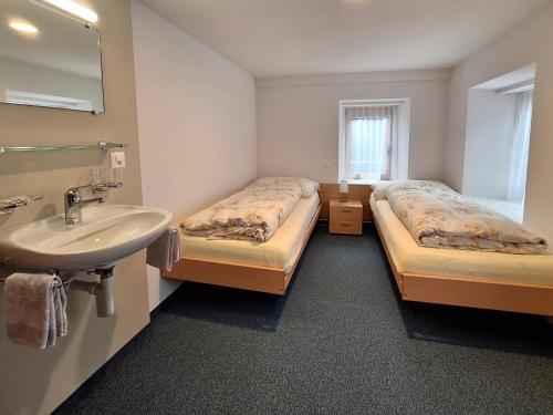 Apartment Sonnenhügel Appartement-Fewo 8-Bettwohnung Nr- 1 by Interhome