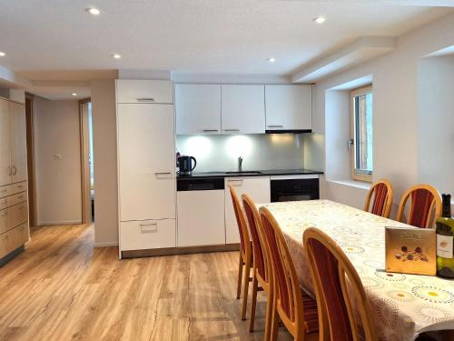 Apartment Sonnenhügel Appartement-Fewo 8-Bettwohnung Nr- 1 by Interhome
