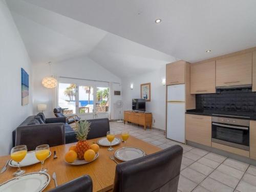 Apartment PLAYA FLAMINGO C by Interhome
