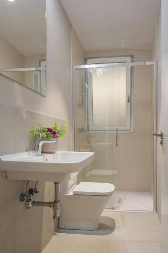 Apartment C Latina Bajo Izq by Interhome