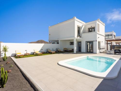 Villa TEBAR BEACH by Interhome