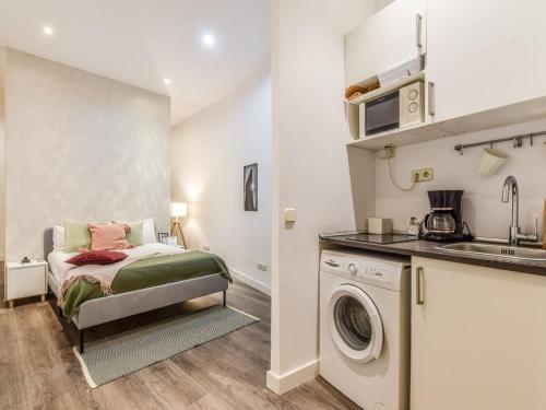 Studio Gran Vía VIII by Interhome