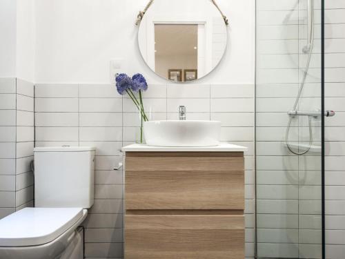 Apartment Puerta del Sol VI by Interhome