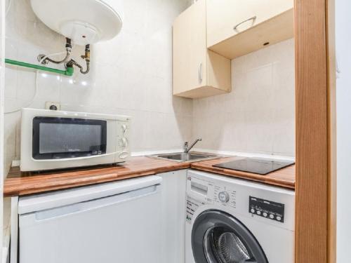 Apartment C Plaza de España 2B by Interhome