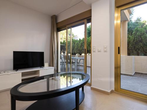 Apartment Beachside groundfloor apartment- Elviria 101- Roma by Interhome