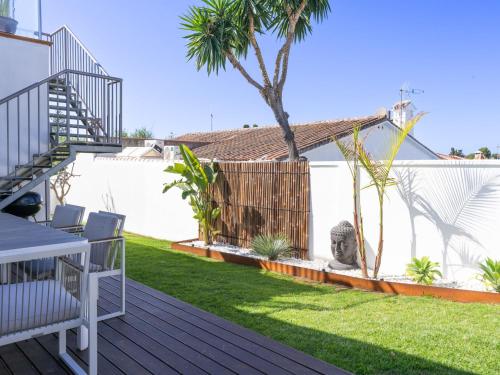Villa Villa Madrugada- beachside villa in Costabella by Interhome