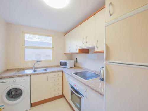 Apartment Apartment Zeus - PlusHolidays by Interhome