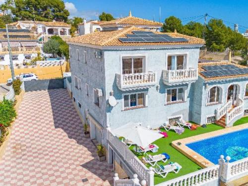 Holiday Home Villa Flora - Plusholidays by Interhome