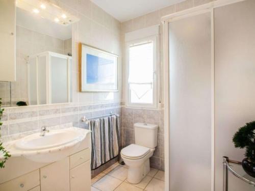 Holiday Home Villa Helios - PlusHolidays by Interhome