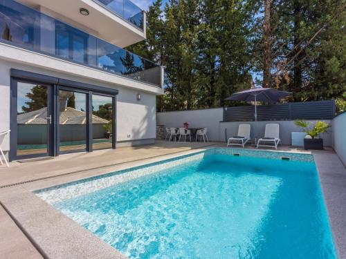 Apartment Holiday Oasis 3 - Maxim - HR-10679-03 by Interhome