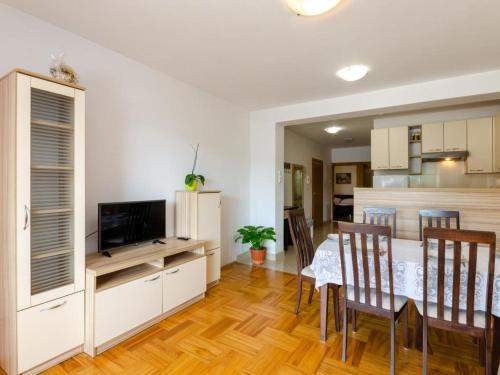 Apartment LAURA 1 - HR-05492-01 by Interhome
