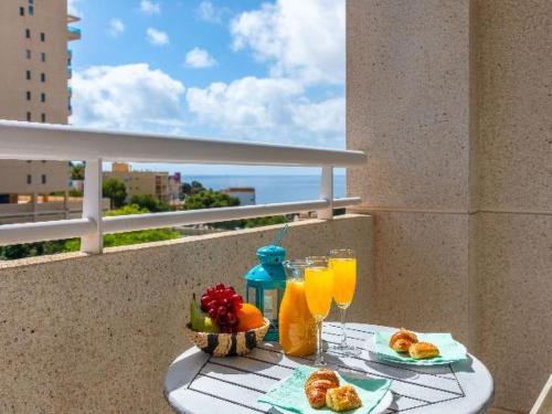 Apartment Apartment Happy - PlusHolidays by Interhome