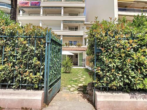 Apartment Beautiful 1 bedroom on the Croisette 254 by Interhome