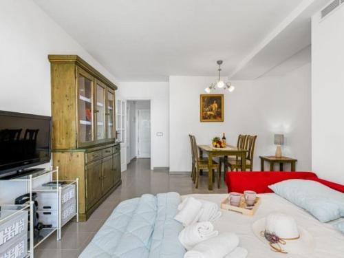 Apartment Apartment Colon - Plusholidays by Interhome