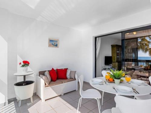 Apartment Apartment Colon - Plusholidays by Interhome