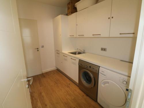 Apartment Luxury 3 bedroom Rue d'Antibes 410 by Interhome