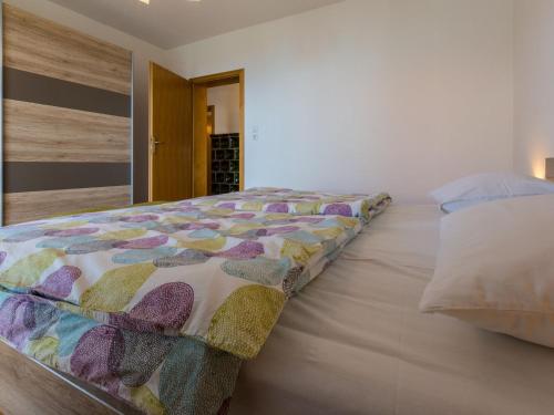 Apartment AMILA 1 - HR-05588-01 by Interhome
