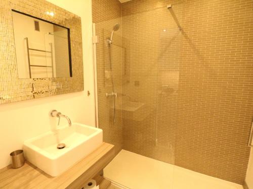 Studio Beautiful studio at the Grand Hotel 138 by Interhome