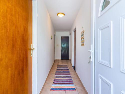 Apartment Apartment Pero - 1 by Interhome