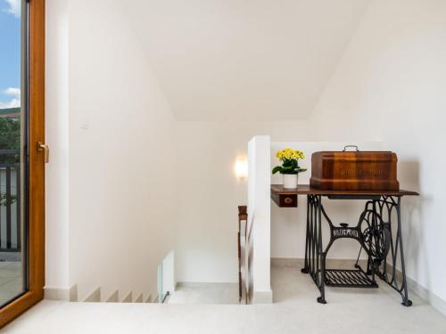 Apartment APARTMENTS NIKO mali - HR-10049-02 by Interhome