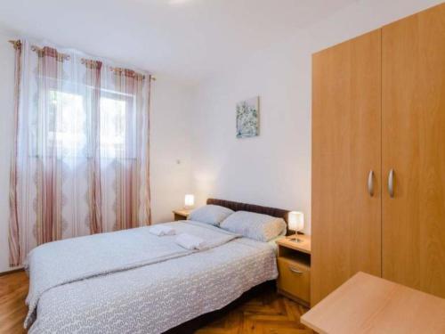 Apartment RAJNOVIC - HR-07018-01 by Interhome