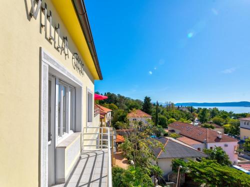 Apartment VILLA GINA - HR-01818-01 by Interhome