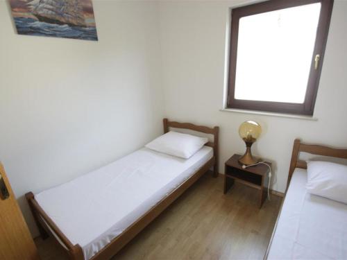 Apartment COR 2 - HR-02342-02 by Interhome