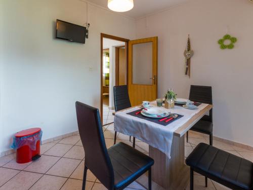 Apartment ANDREA 1 - HR-02612-01 by Interhome